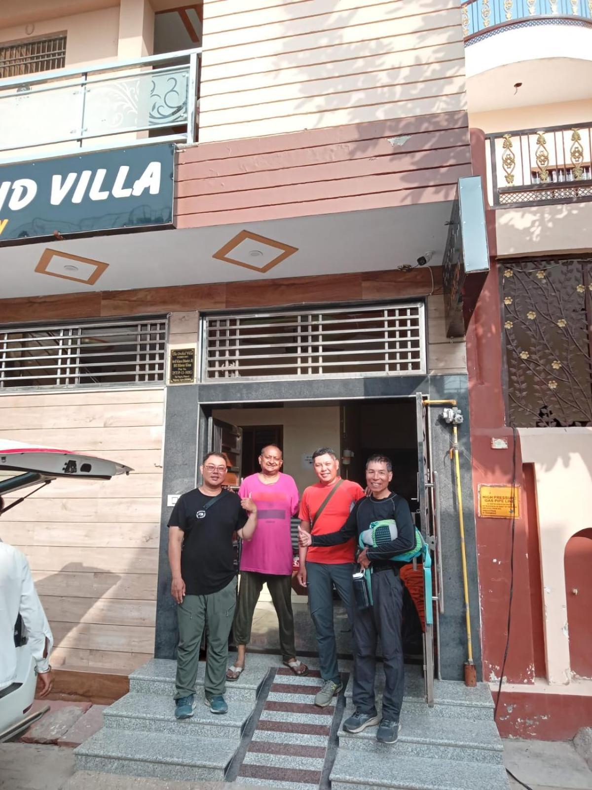 The Orchid Villa Homestay - Walkable Distance From Taj Mahal Agra  Εξωτερικό φωτογραφία